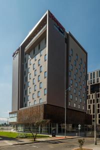 hampton by hilton bogota airport