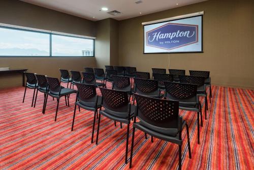 hampton by hilton bogota airport