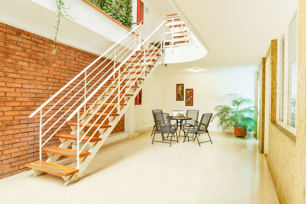 hotel thama palmira