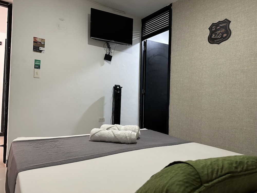 hotel laureles de aburra medellin