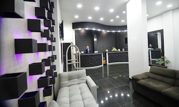 hotel american visa tower