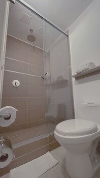 hotel ms pacifico chipichape