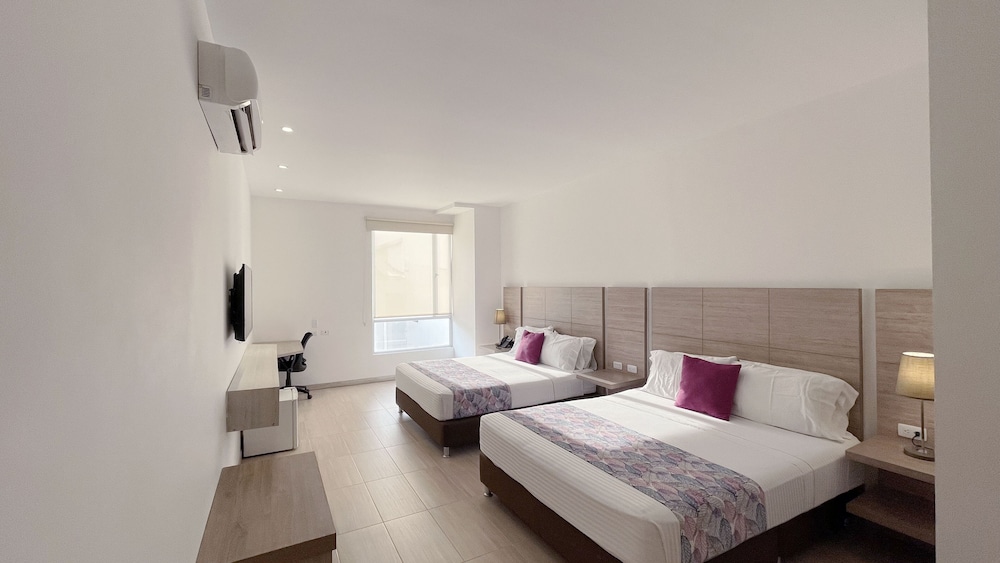 hotel ms pacifico chipichape