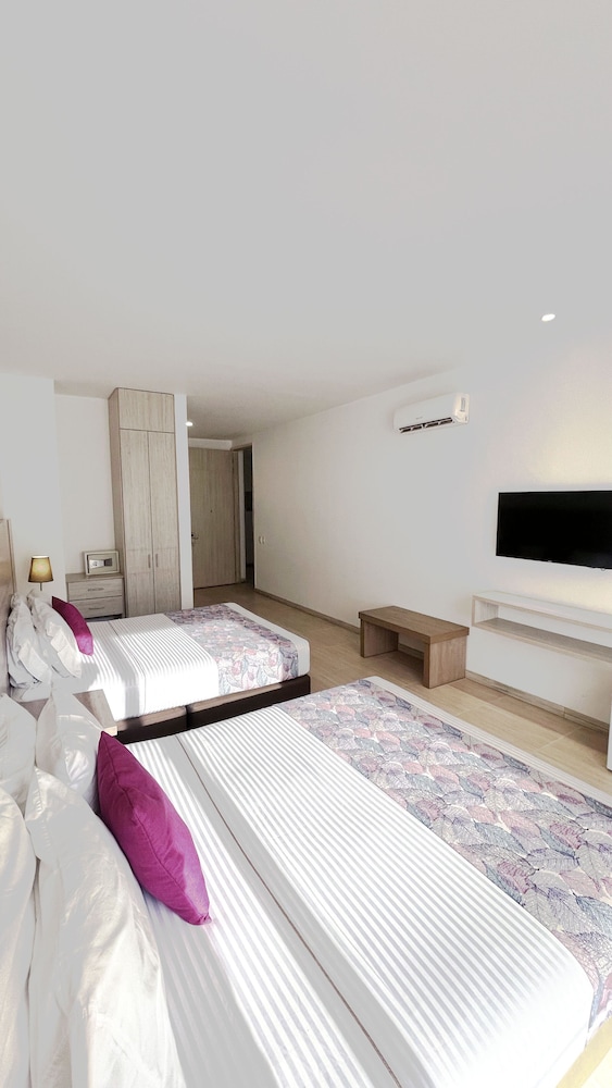 hotel ms pacifico chipichape