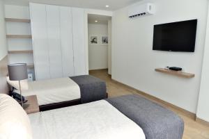 park v hotel and suites