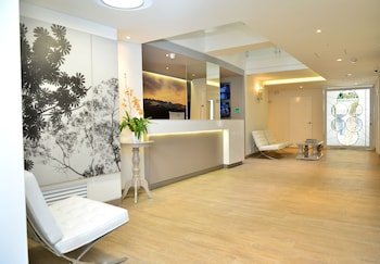 park v hotel and suites