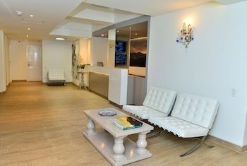 park v hotel and suites