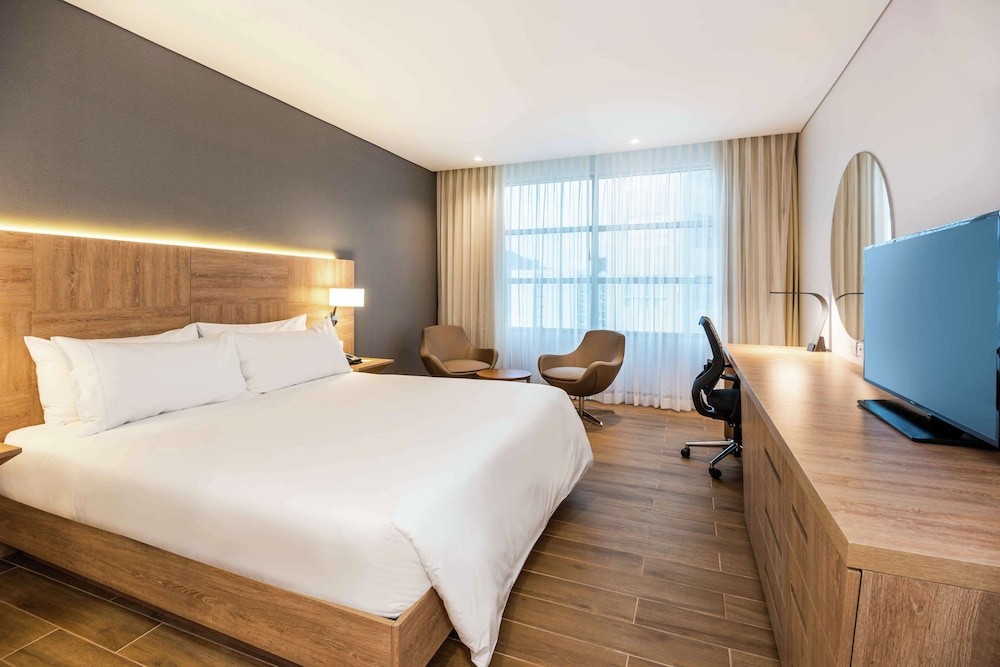 hilton garden inn santa marta