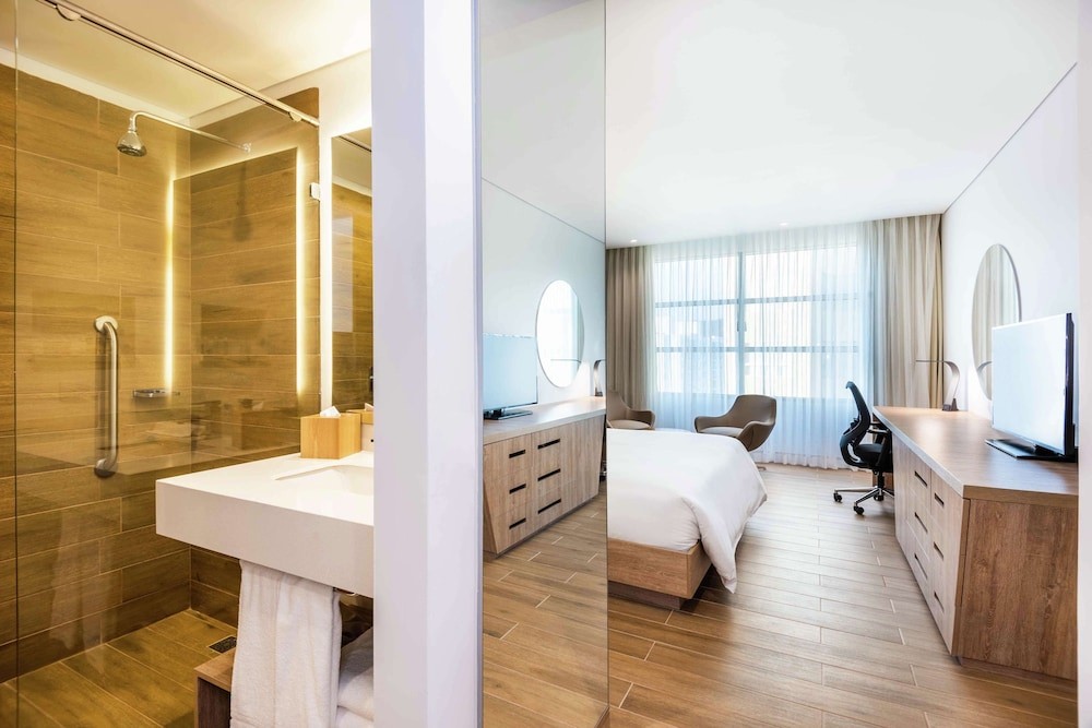 hilton garden inn santa marta