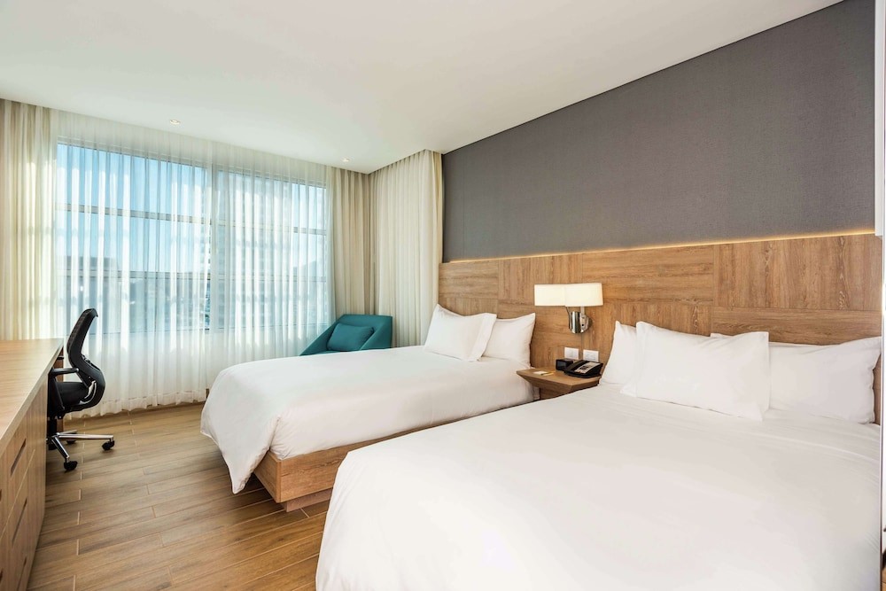 hilton garden inn santa marta