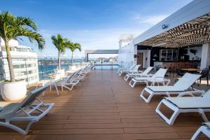 hilton garden inn santa marta