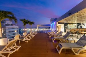hilton garden inn santa marta