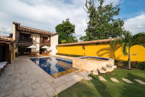 nueva granada hotel colonial centro historico