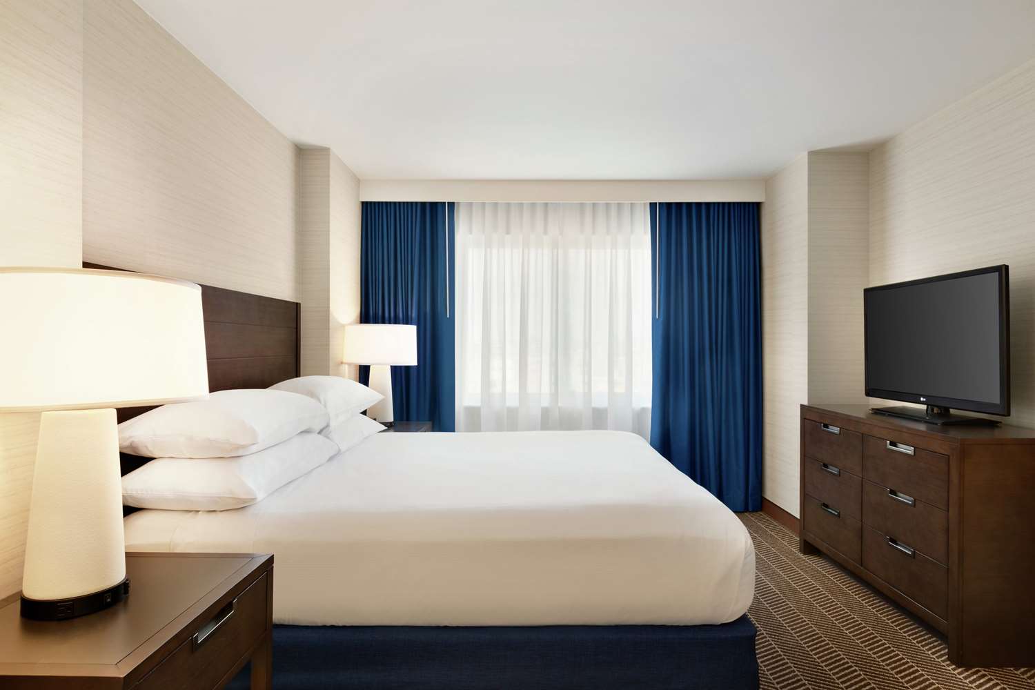 embassy suites boston logan airport