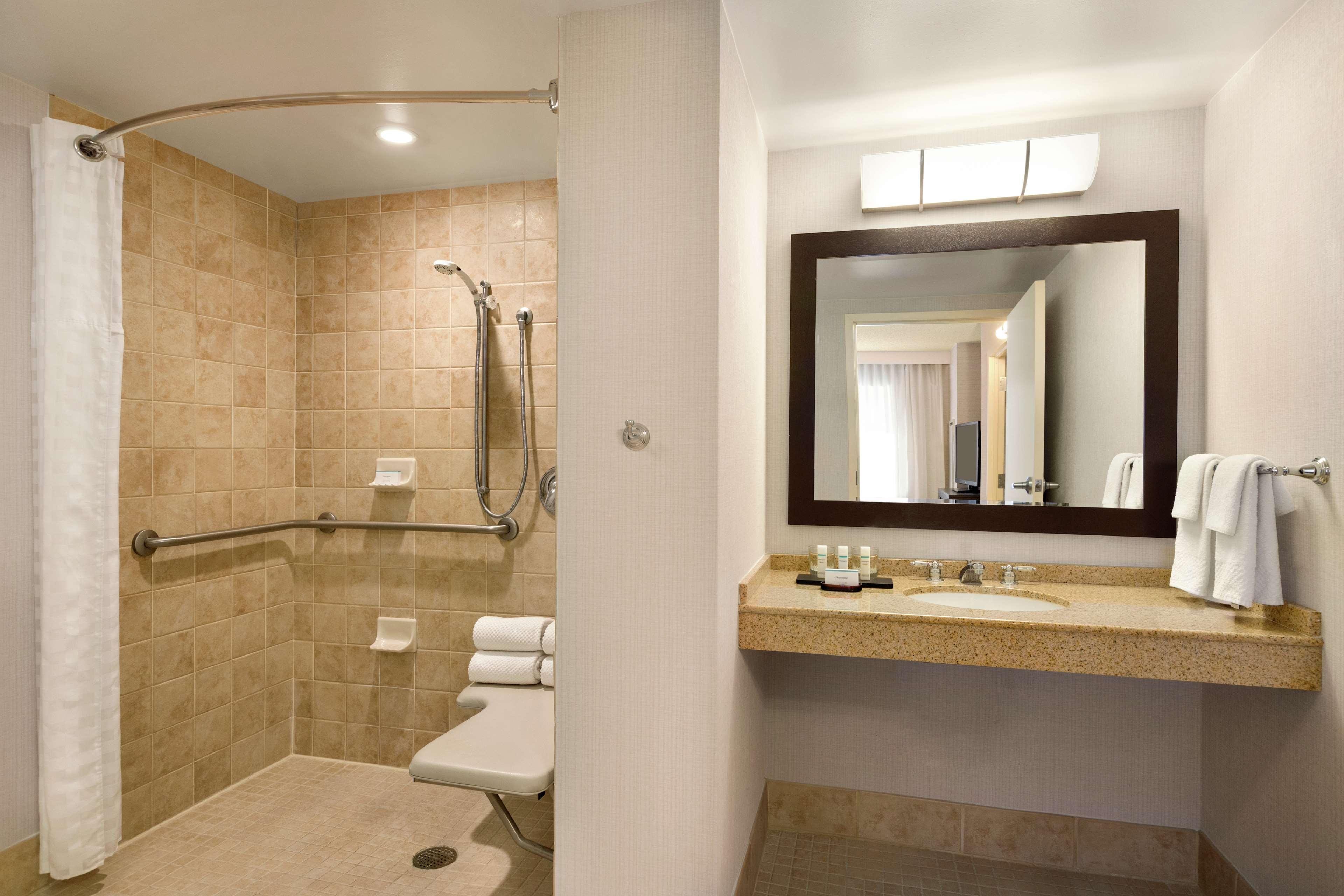 embassy suites boston logan airport