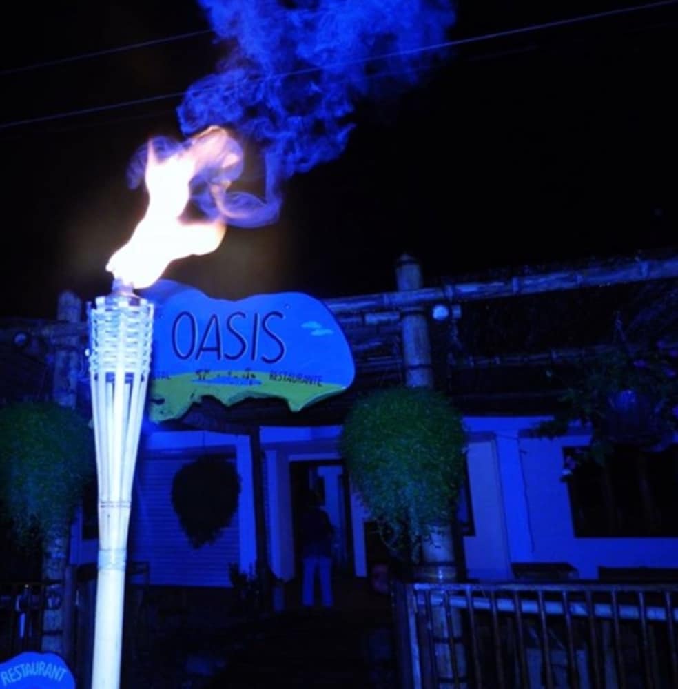 oasis hostal restaurante