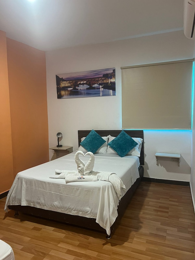 toscana del mar apartahotel