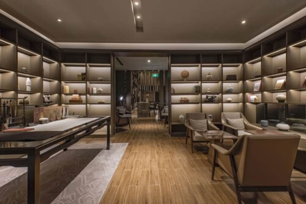 nanjing golden eagle international