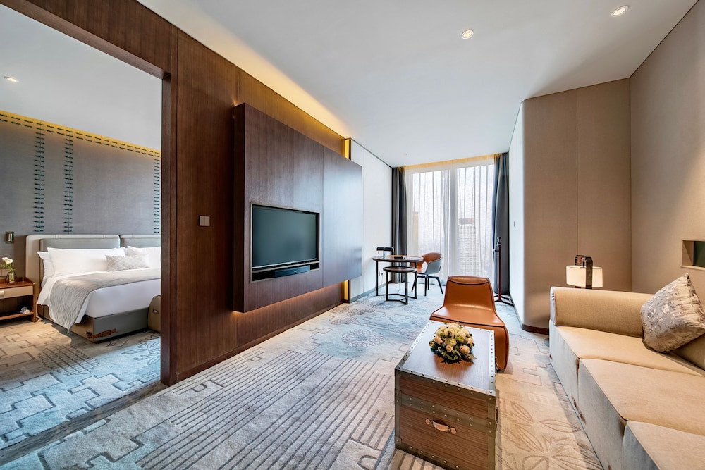 nanjing golden eagle international