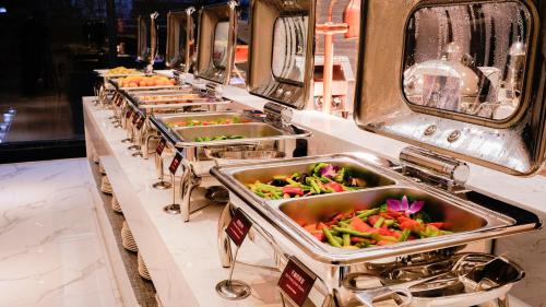 paco hotel tiyuxilu metro guangzhou free shuttle bus for canton fair