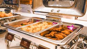 paco hotel tiyuxilu metro guangzhou free shuttle bus for canton fair