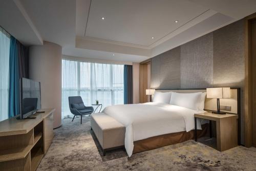 the qube hotel shanghai hongqiao
