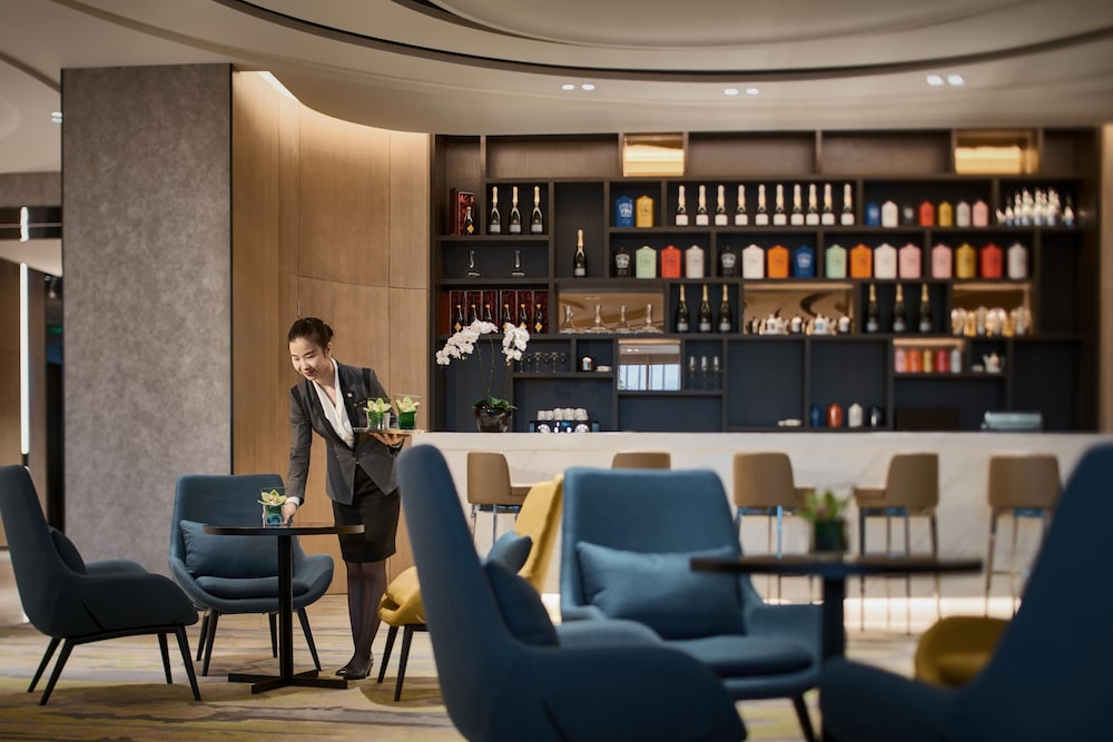 the qube hotel shanghai hongqiao