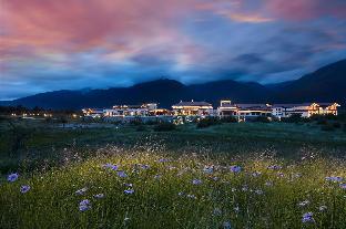 Hilton Linzhi Resort,Linzhi>>Lhasa,5 star