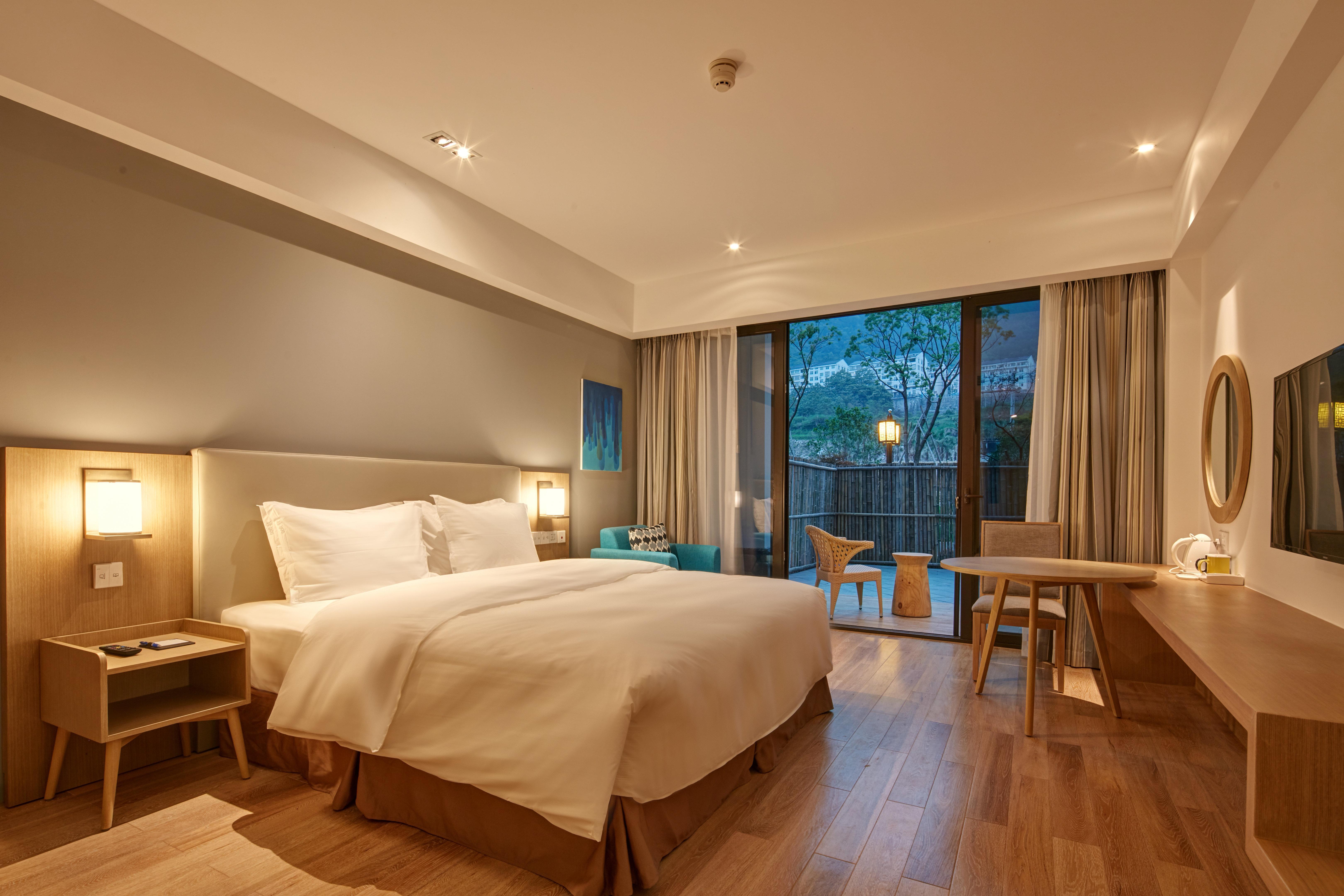 holiday inn express zhejiang qianxia lake by ihg