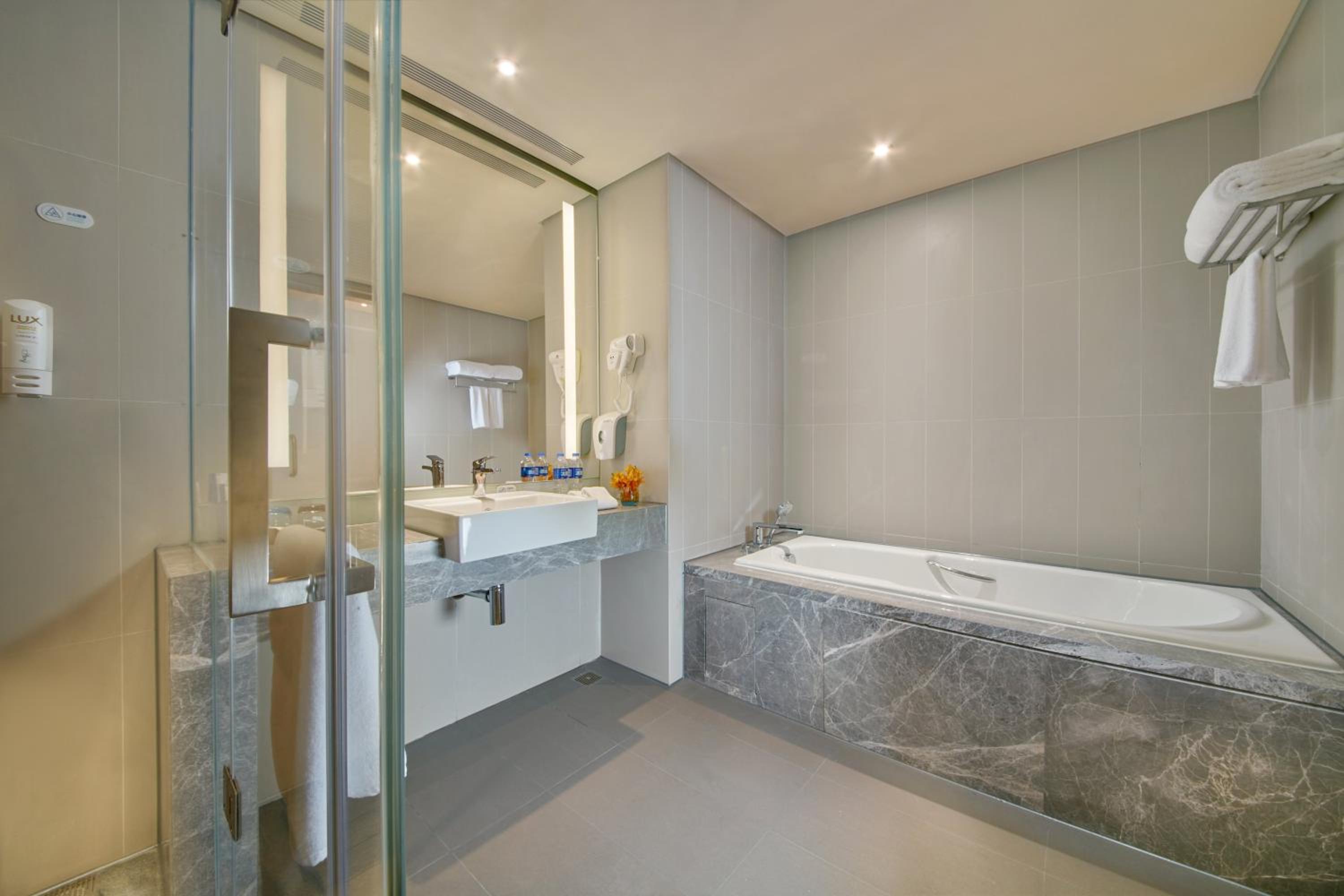 holiday inn express nantong textile city by ihg
