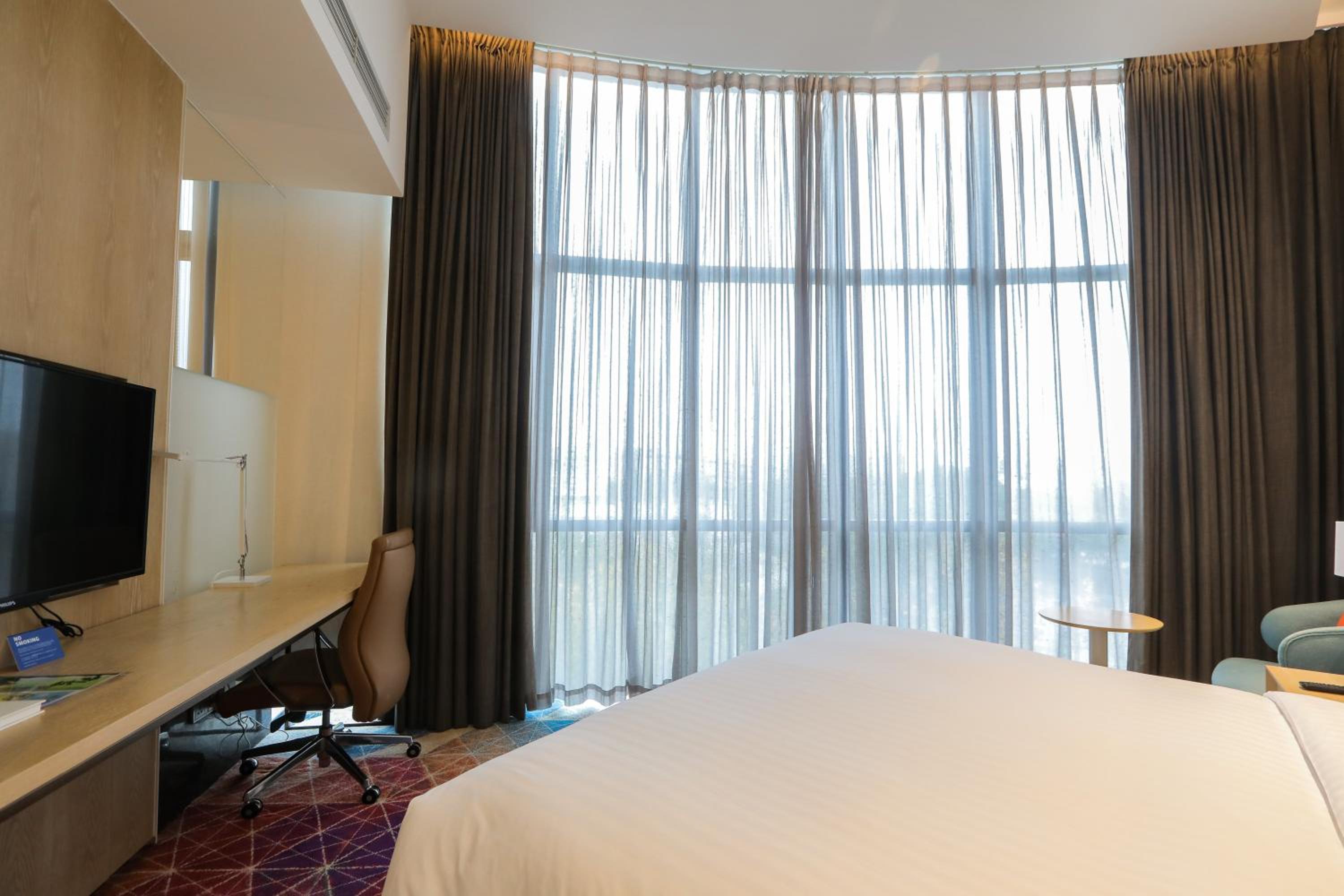 holiday inn express shanghai songjiang fangta by ihg