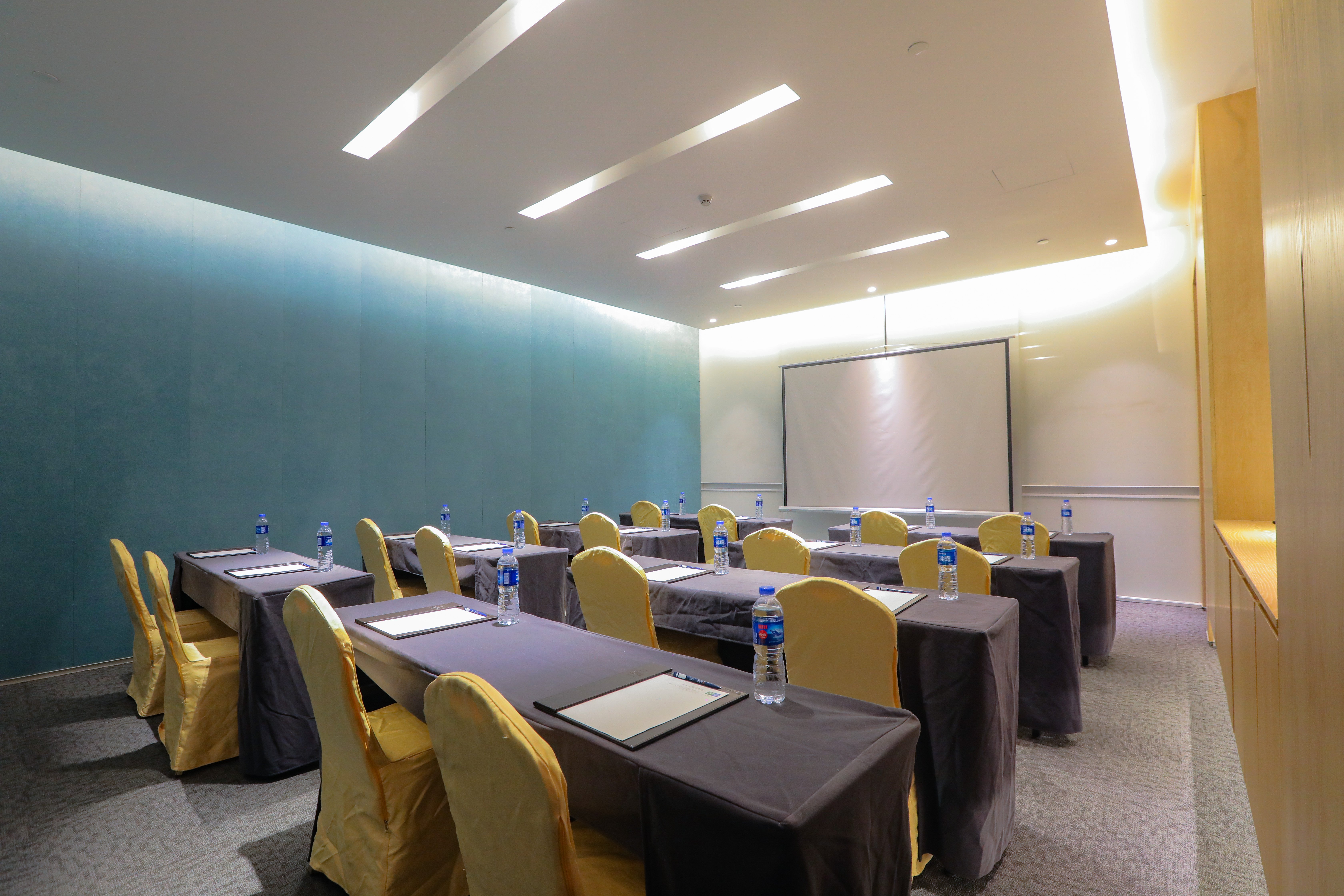 holiday inn express shanghai songjiang fangta by ihg