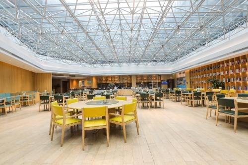 holiday inn express shanghai songjiang fangta by ihg