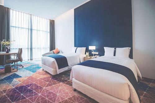 holiday inn express shanghai songjiang fangta by ihg