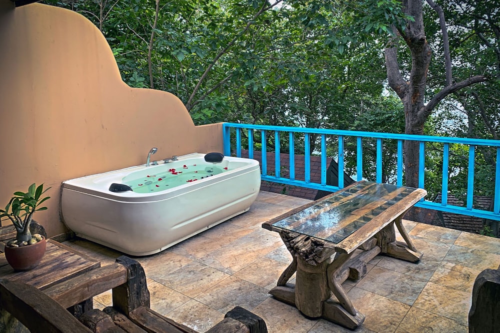 baan hin sai resort and spa