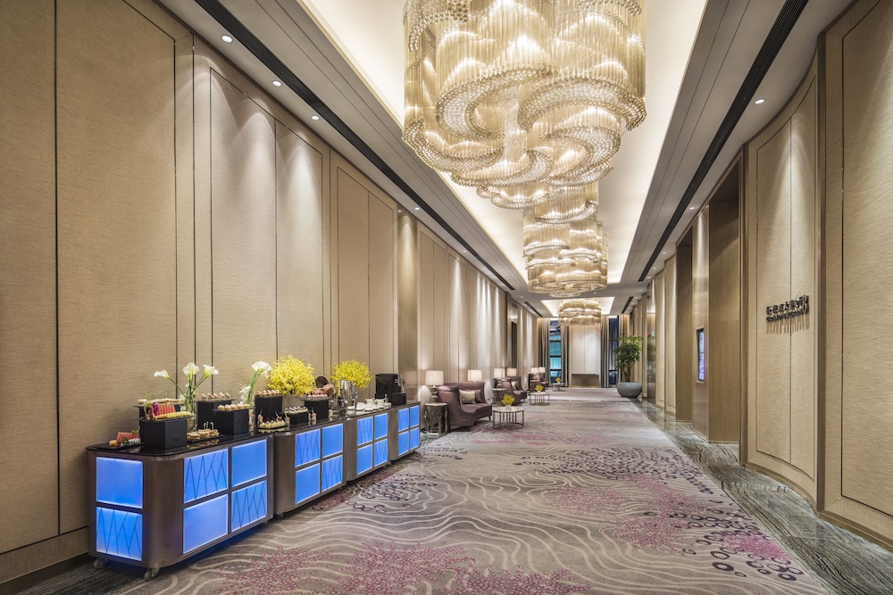 Crowne Plaza Harbin Songbei By Ihg,Heilongjiang>>Harbin,5 star