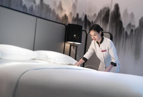 crowne plaza baoji city center by ihg