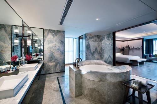 crowne plaza baoji city center by ihg