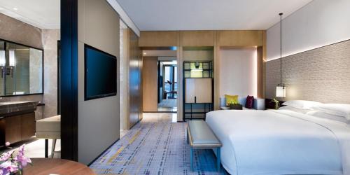 crowne plaza baoji city center by ihg
