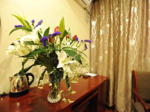 greentree inn shandong yantai development zone international airport shell hotel