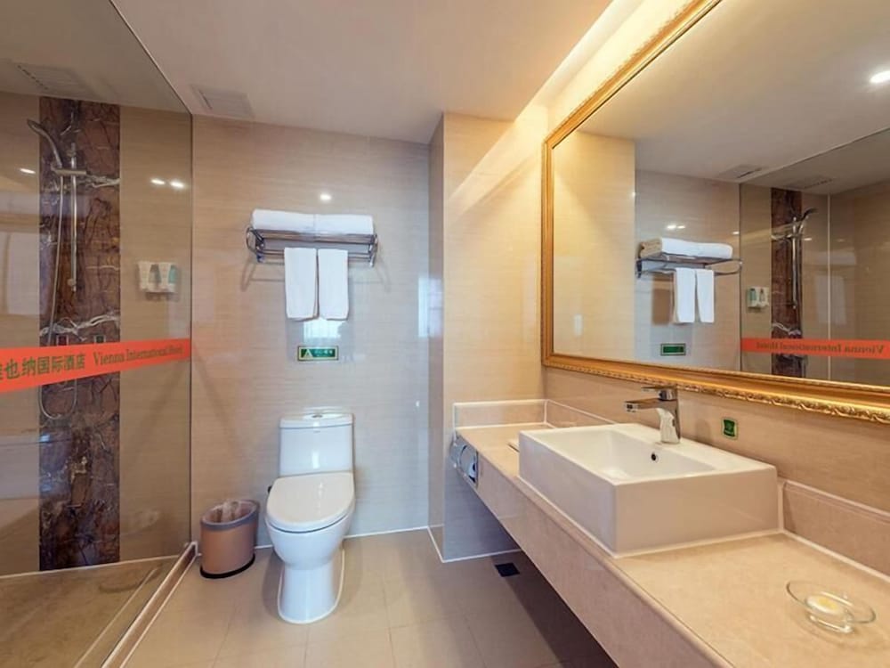 xinhaomei international hotel