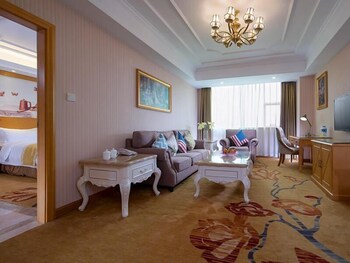 xinhaomei international hotel