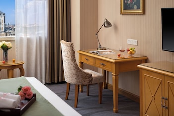 xinhaomei international hotel