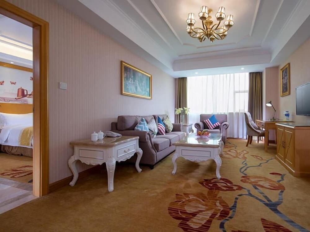 xinhaomei international hotel