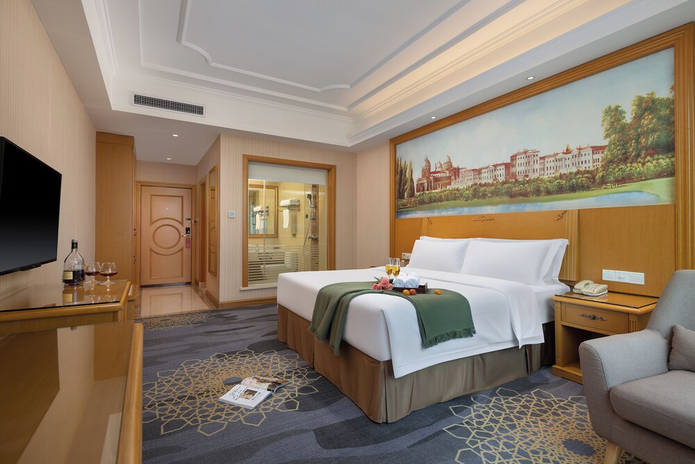 xinhaomei international hotel