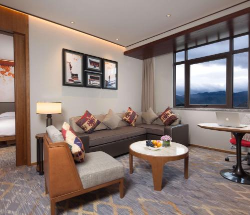 hilton garden inn shangri la