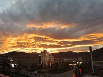 hilton garden inn shangri la