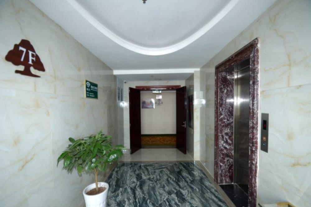 greentree inn dingzhou railway station business hotel