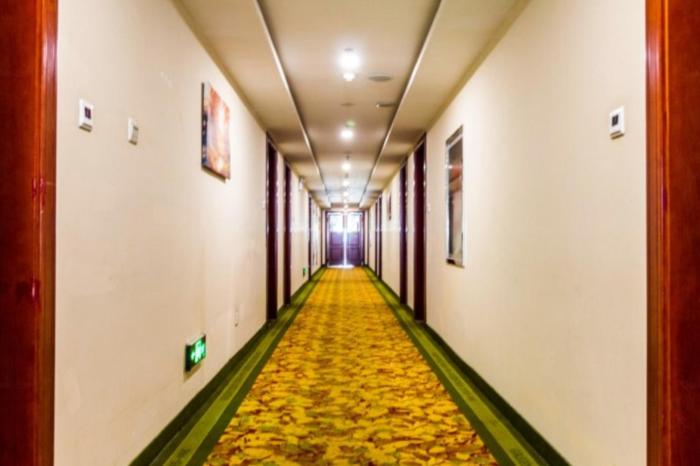 greentree inn dingzhou railway station business hotel