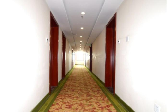 greentree inn dingzhou railway station business hotel